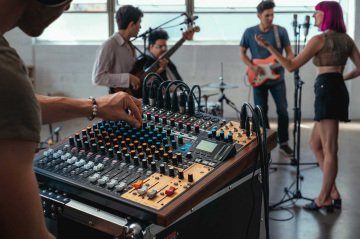 Tascam Model 16 Analog-Dijital Mikser